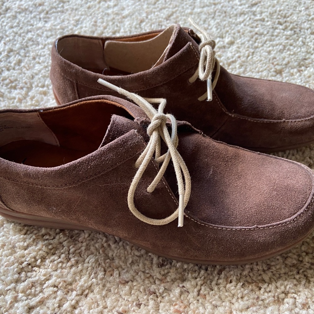 BOC Women’s Lynton suede oxford.